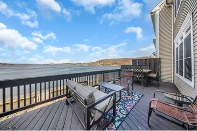 70 Bertrand Island Rd, Mount Arlington, NJ 07856 - Photo 5