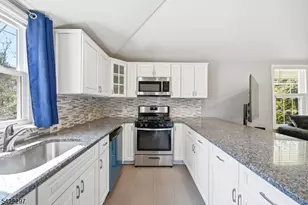 6 Timberwood Ln, Jefferson Township, NJ 07438 - Photo 11