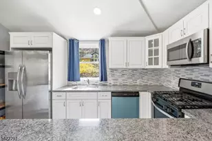 6 Timberwood Ln, Jefferson Township, NJ 07438 - Photo 15