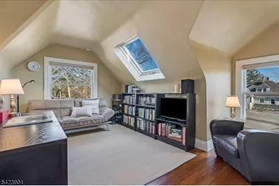 41 Oakwood Ave, Montclair, NJ 07043 - Photo 31