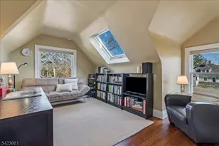 41 Oakwood Ave, Montclair, NJ 07043 - Photo 31