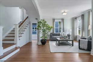 41 Oakwood Ave, Montclair, NJ 07043 - Photo 9