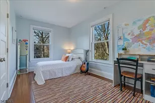 41 Oakwood Ave, Montclair, NJ 07043 - Photo 25