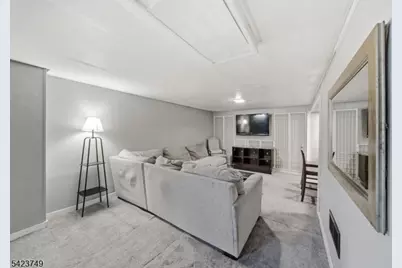 105 N 13th St, Kenilworth, NJ 07033 - Photo 25