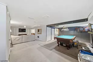 105 N 13th St, Kenilworth, NJ 07033 - Photo 21