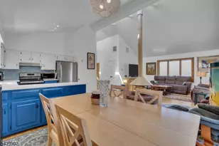 66 Salmon Rd, Roxbury Township, NJ 07850 - Photo 17