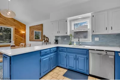 66 Salmon Rd, Roxbury Township, NJ 07850 - Photo 21