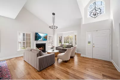 22 Smoke Rise Ln, Bedminster Township, NJ 07921 - Photo 3