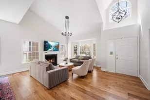 22 Smoke Rise Ln, Bedminster Township, NJ 07921 - Photo 3