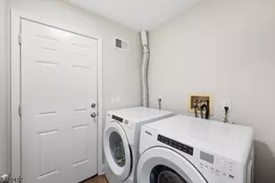 22 Smoke Rise Ln, Bedminster Township, NJ 07921 - Photo 13