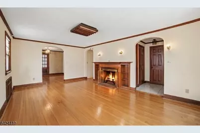 230 Sandford Ave, North Plainfield, NJ 07060 - Photo 3