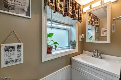 24 Broadway, West Milford Twp., NJ 07480 - Photo 15