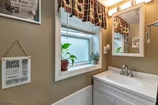 24 Broadway, West Milford Twp., NJ 07480 - Photo 15