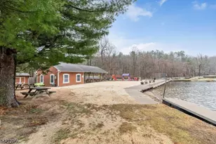 24 Broadway, West Milford Twp., NJ 07480 - Photo 33