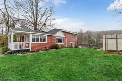 24 Broadway, West Milford Twp., NJ 07480 - Photo 29