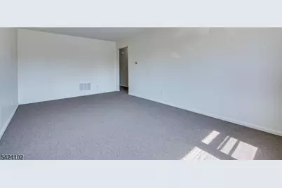 52 Johnson Ave, Cranford Township, NJ 07016 - Photo 15