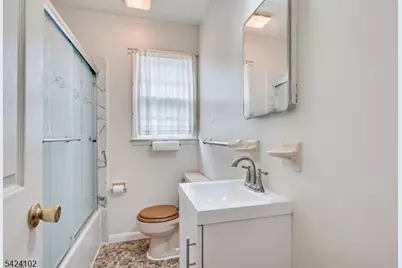 52 Johnson Ave, Cranford Township, NJ 07016 - Photo 21