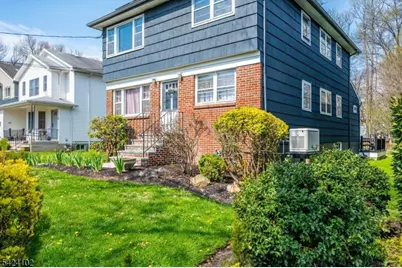 52 Johnson Ave, Cranford Township, NJ 07016 - Photo 3