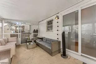 186 10th Ave, Hawthorne, NJ 07506 - Photo 19