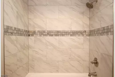 32 Hancock Ct, Raritan Township, NJ 08822 - Photo 15