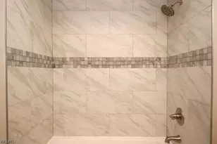 32 Hancock Ct, Raritan Township, NJ 08822 - Photo 15