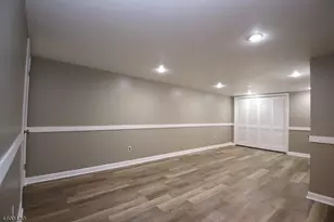 32 Hancock Ct, Raritan Township, NJ 08822 - Photo 21