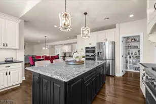 9 Donna Dr, Raritan Township, NJ 08822 - Photo 29