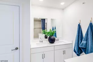 53 Eastwood Ter, East Hanover Township, NJ 07936 - Photo 29