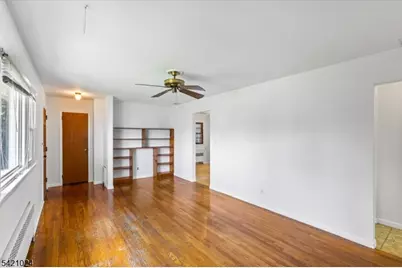 191 Lindley Ct, Andover, NJ 07821 - Photo 7