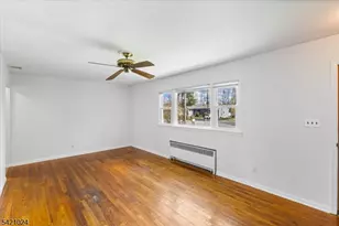 191 Lindley Ct, Andover, NJ 07821 - Photo 5