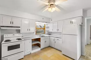 191 Lindley Ct, Andover, NJ 07821 - Photo 15