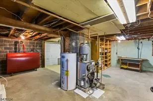 191 Lindley Ct, Andover, NJ 07821 - Photo 21