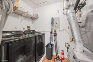 855 Valley Brook Ave, Lyndhurst Township, NJ 07071 - Photo 19