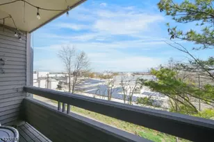 855 Valley Brook Ave, Lyndhurst Township, NJ 07071 - Photo 21