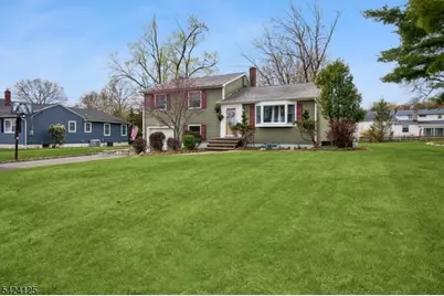 30 Crescent Dr, Hanover Township, NJ 07981 - Photo 1