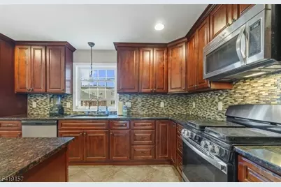 431 Raritan Rd, Linden, NJ 07036 - Photo 21