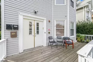 11 Carlton St, East Orange, NJ 07017 - Photo 7