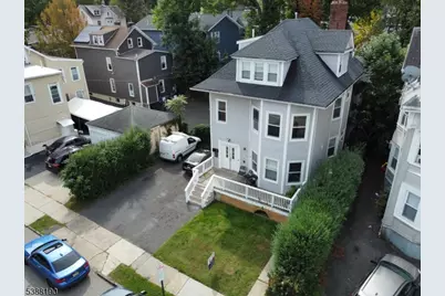 11 Carlton St, East Orange, NJ 07017 - Photo 3