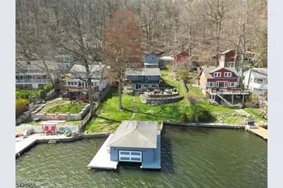 213 Hudson Ave, Hopatcong, NJ 07843 - Photo 3
