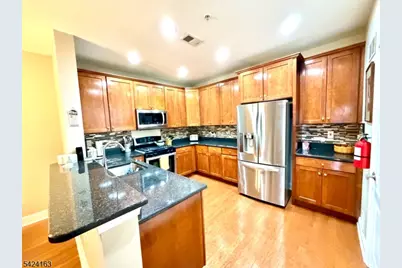 607 Brook Hollow Dr, Hanover Township, NJ 07981 - Photo 11