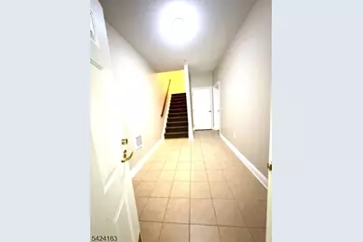 607 Brook Hollow Dr, Hanover Township, NJ 07981 - Photo 5