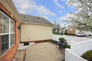 201 Merry Ln, Hillsborough Township, NJ 08844 - Photo 7