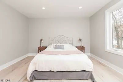 27 Mission St #2, Montclair, NJ 07042 - Photo 11