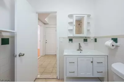 24 Llewellyn Ave #Loft, Bloomfield, NJ 07003 - Photo 17