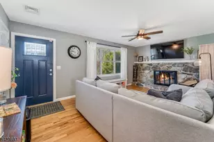 64 Ellis Rd, Holland Township, NJ 08848 - Photo 3