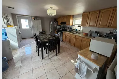 221 Center St, Elizabeth, NJ 07202 - Photo 3