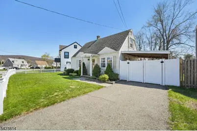 23 Smith Ave, Wanaque, NJ 07420 - Photo 3