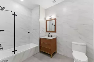 649 38th St, Union City, NJ 07087 - Photo 15