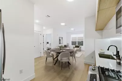 649 38th St, Union City, NJ 07087 - Photo 7