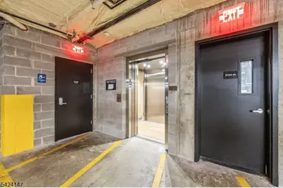 649 38th St, Union City, NJ 07087 - Photo 35